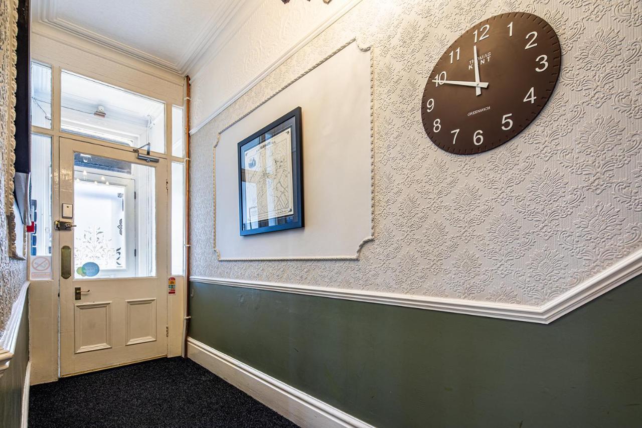 Fountains Guest House - Harrogate Stays Bagian luar foto