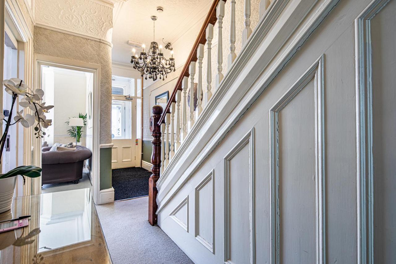 Fountains Guest House - Harrogate Stays Bagian luar foto