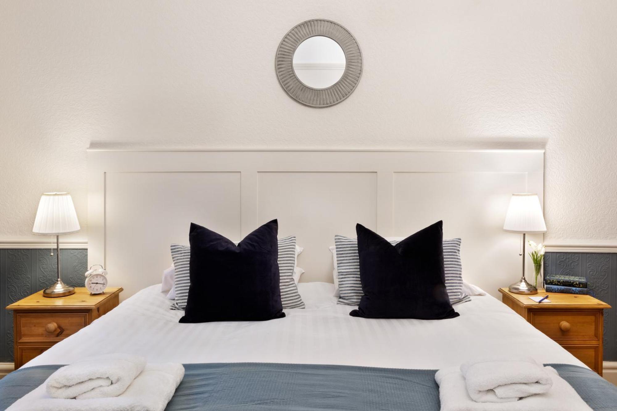 Fountains Guest House - Harrogate Stays Bagian luar foto
